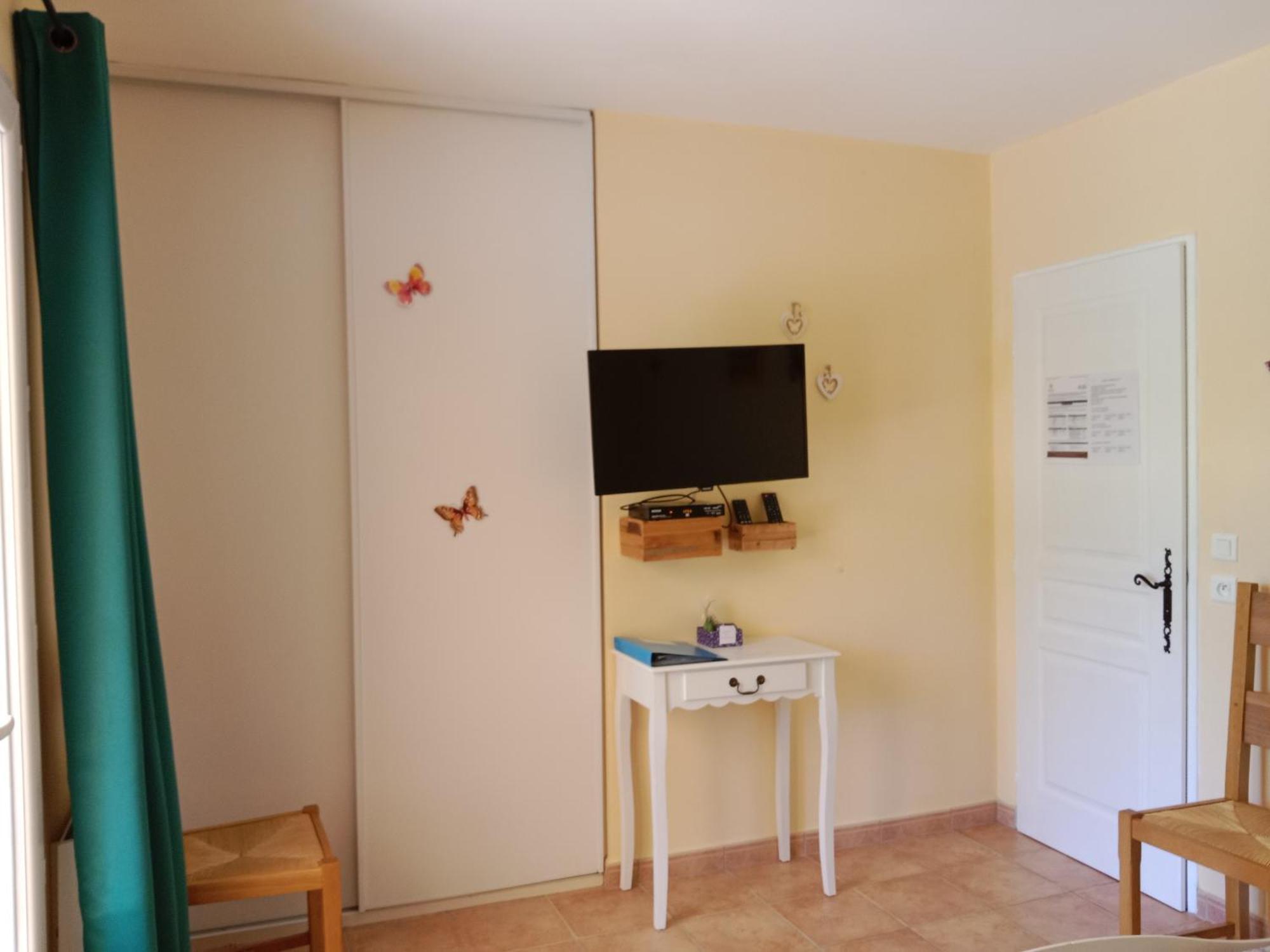 La Farigoulette Bed and Breakfast Lorgues Εξωτερικό φωτογραφία