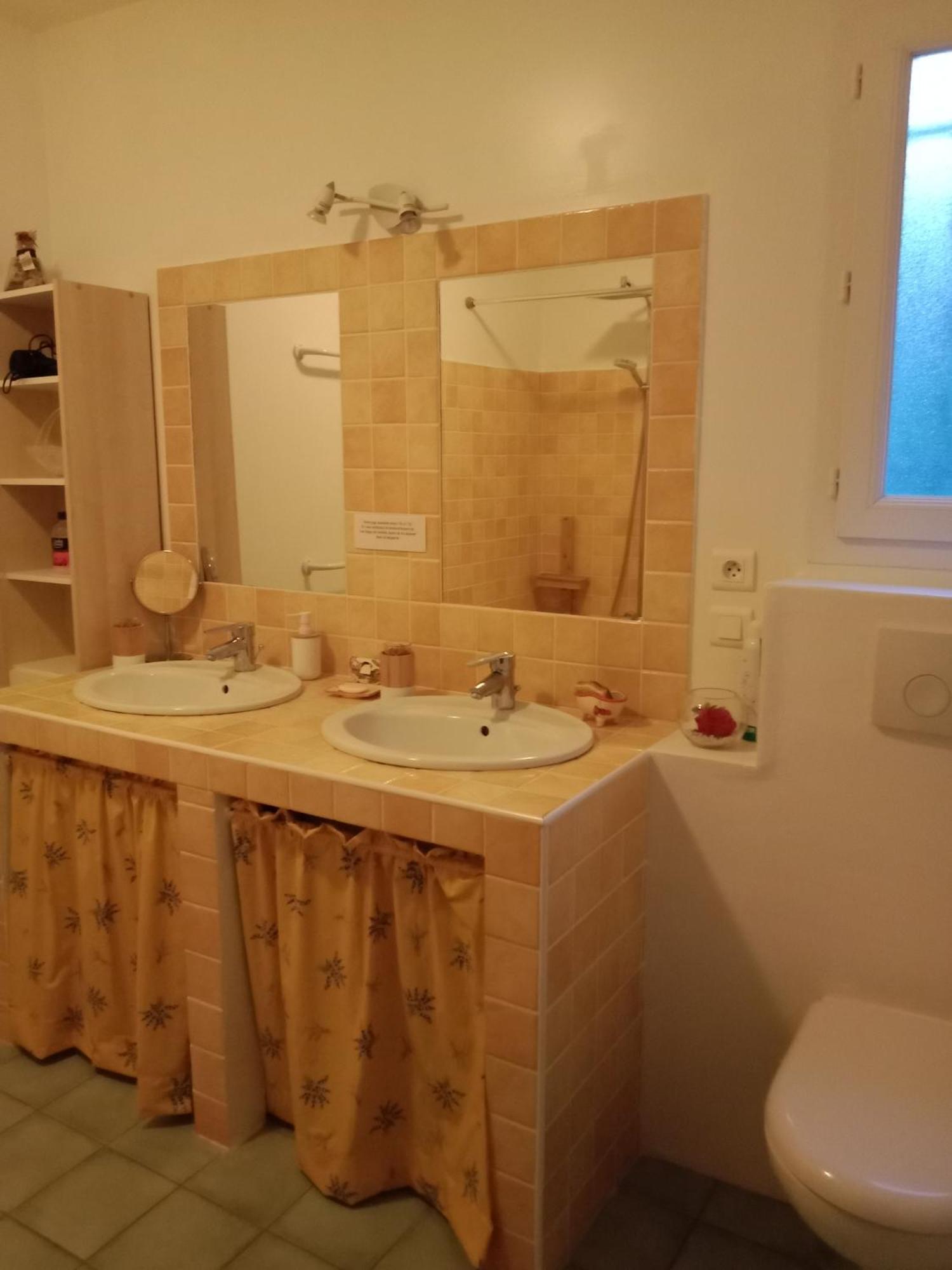 La Farigoulette Bed and Breakfast Lorgues Εξωτερικό φωτογραφία
